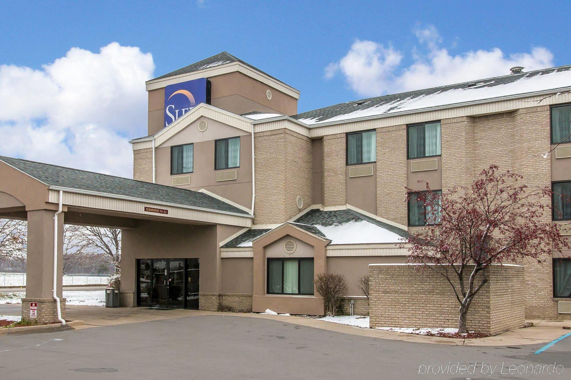 Baymont By Wyndham Flat Rock Hotell Exteriör bild